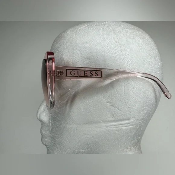 Oversized Guess Shades - Picture 7 of 7